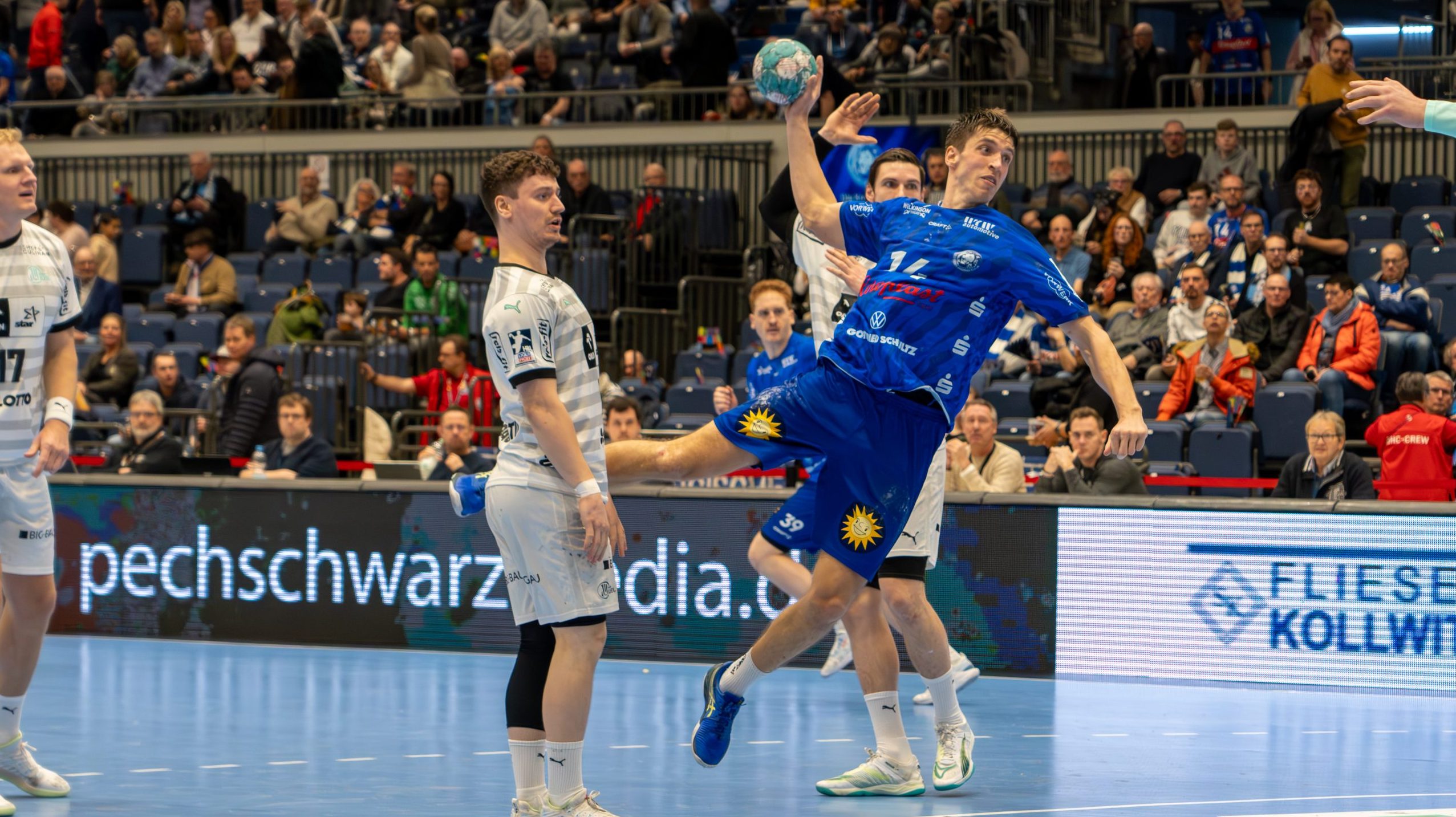 Bergischer HC unterliegt THW Kiel in einem Handball-Spektakel